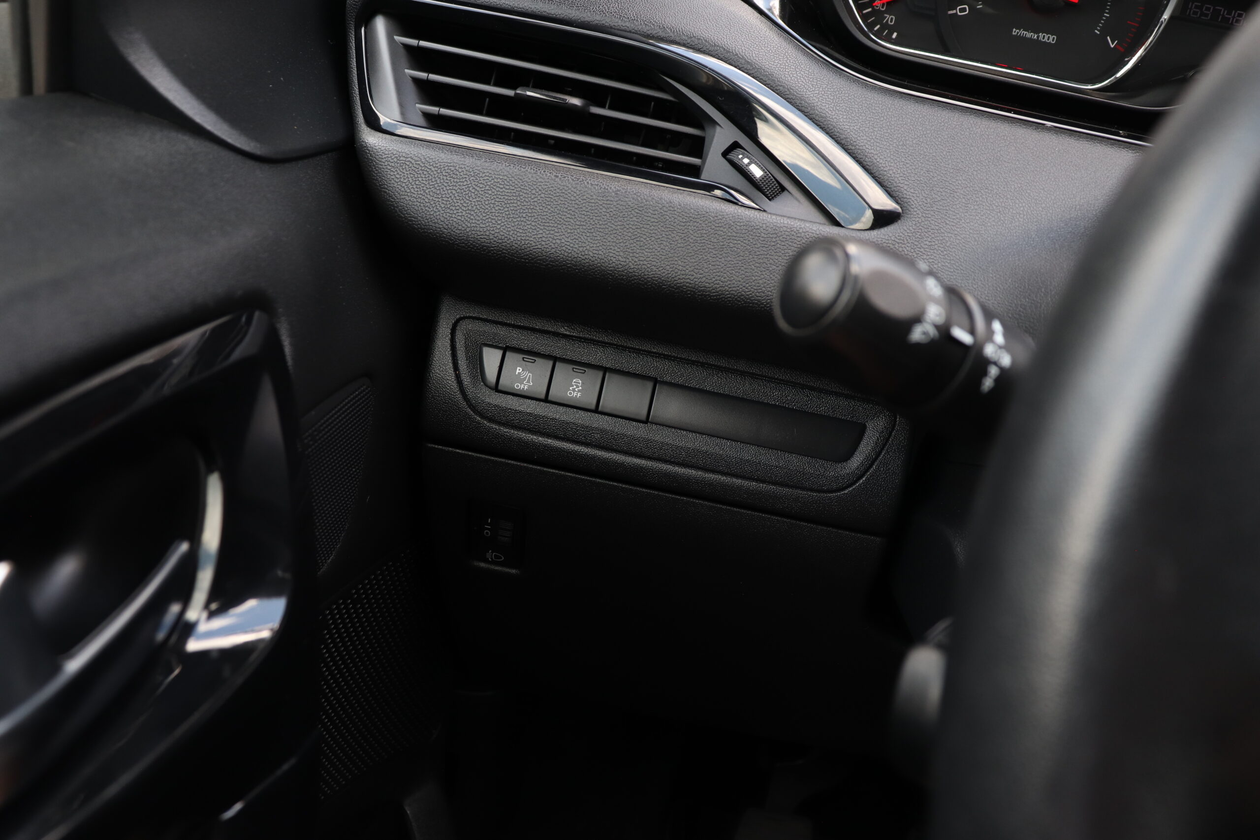 PEUGEOT 208 2013.G. - Image 12