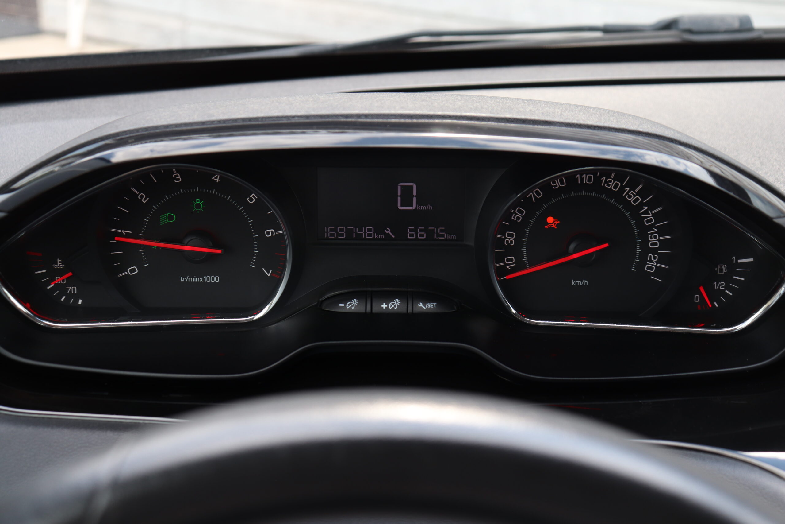 PEUGEOT 208 2013.G. - Image 18