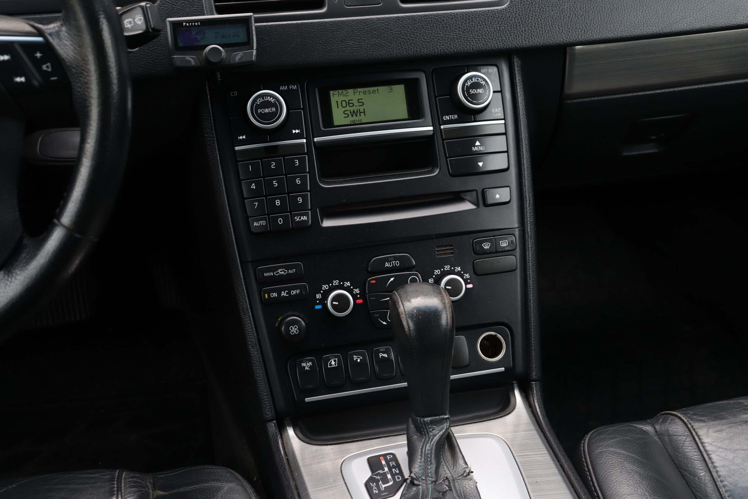 VOLVO XC90 2007.G. - Image 12