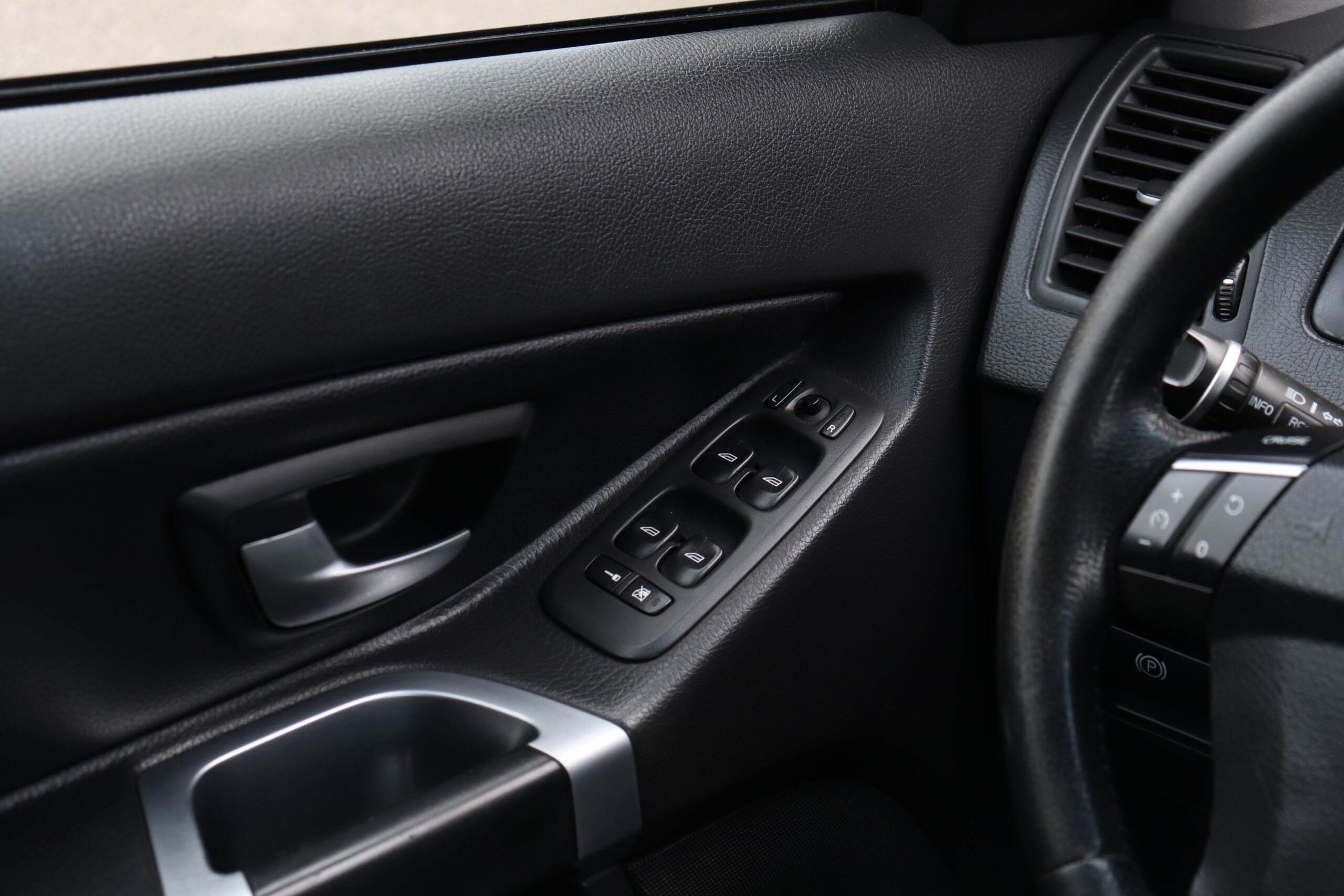 VOLVO XC90 2007.G. - Image 13