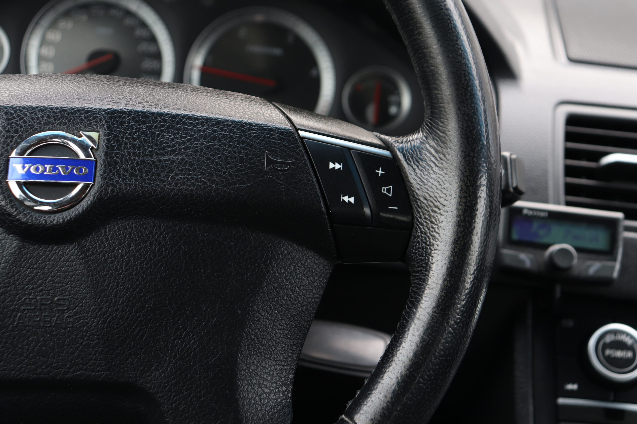 VOLVO XC90 2007.G. - Image 16